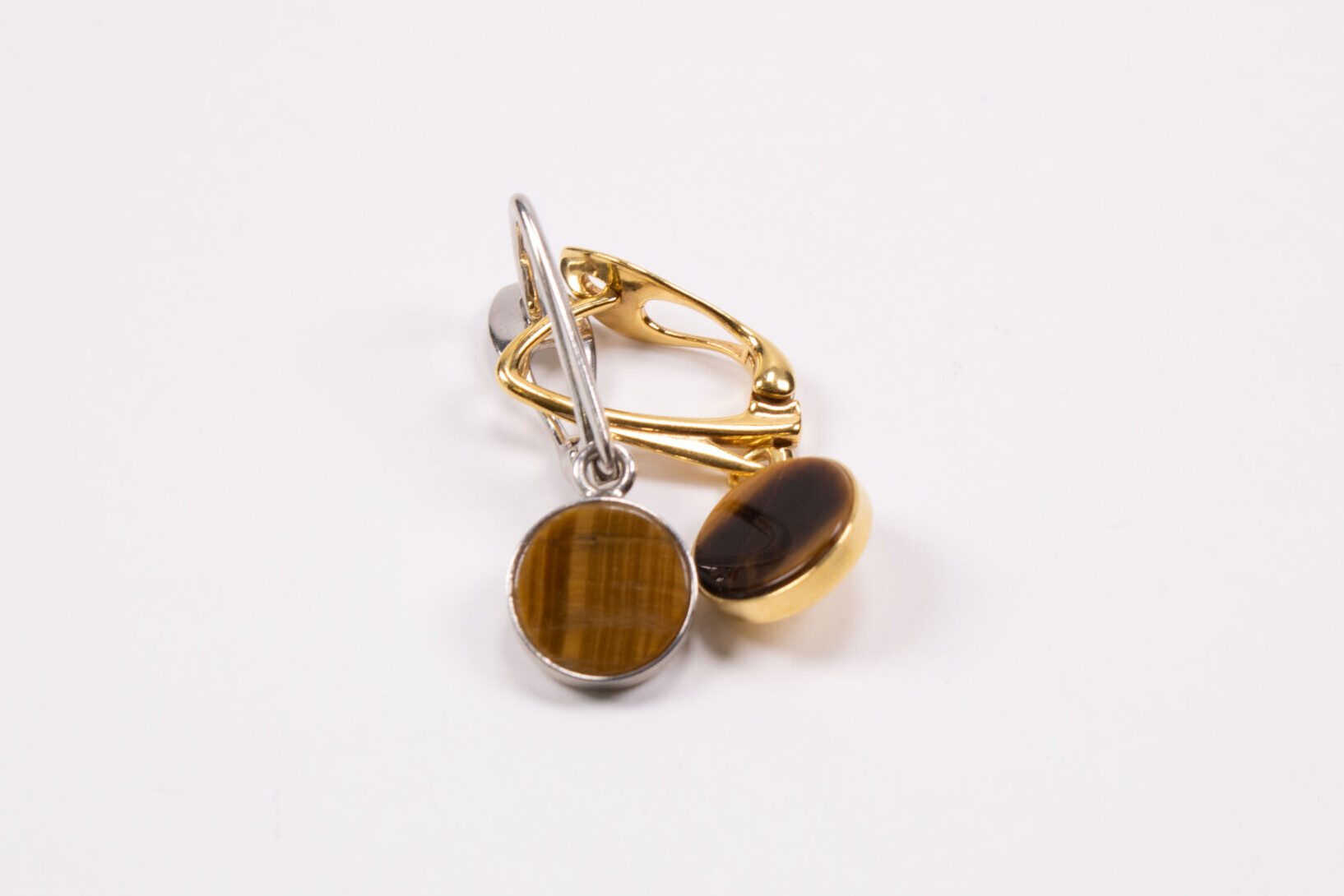 Product image of FredFloris Tiger’s eye gemstone round pendant earrings