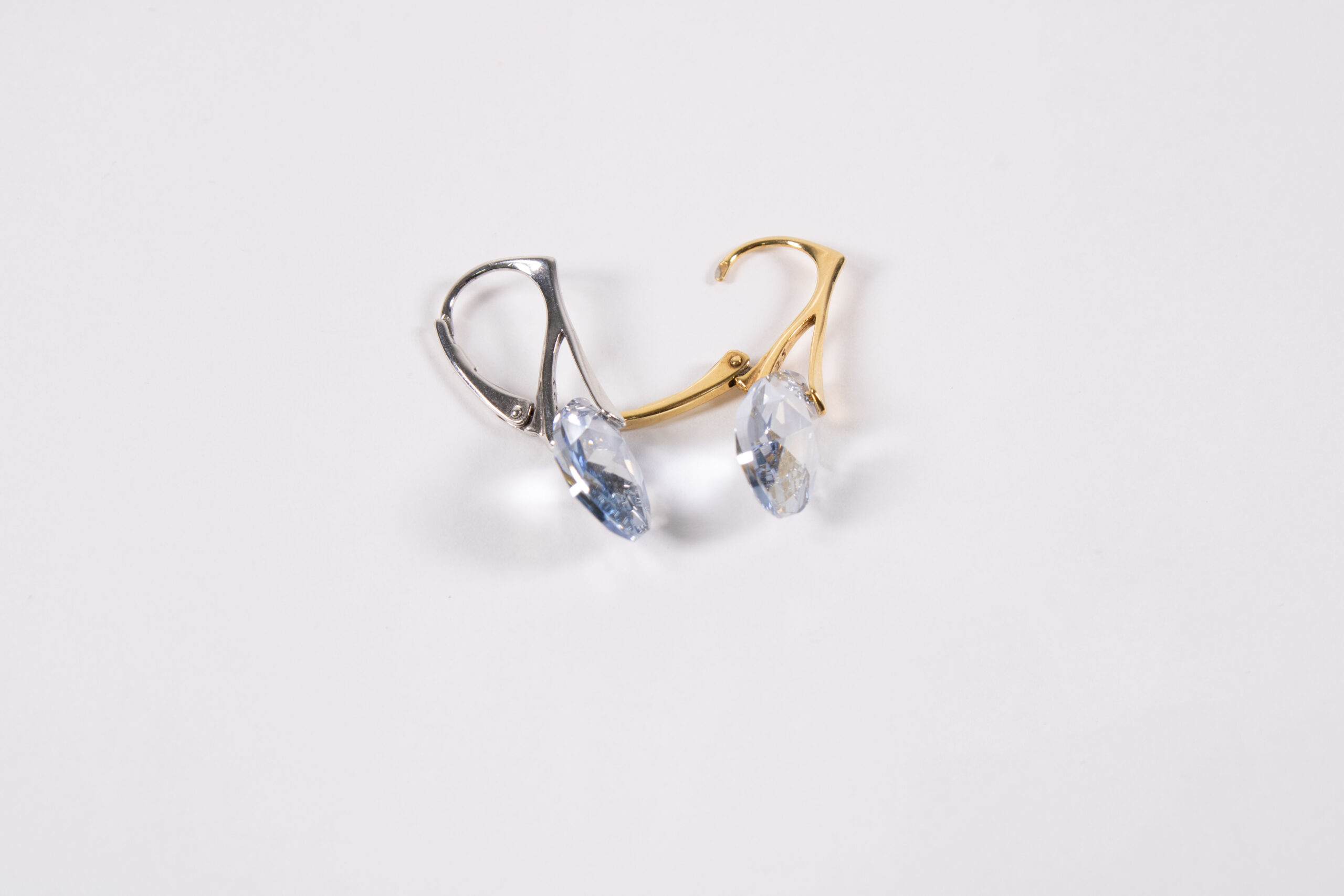 Product image of FredFloris Swarovski crystal Sterling silver leverback earrings