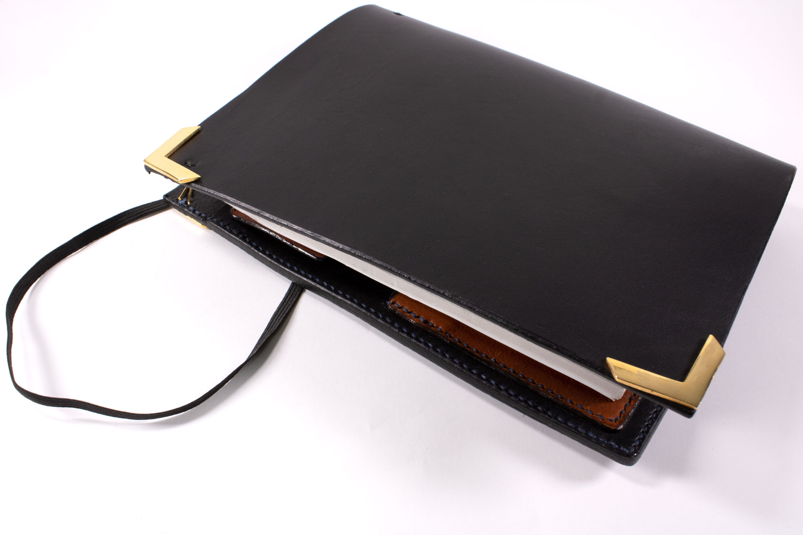 Product image of FredFloris refillable handmade leather A5 journal cover